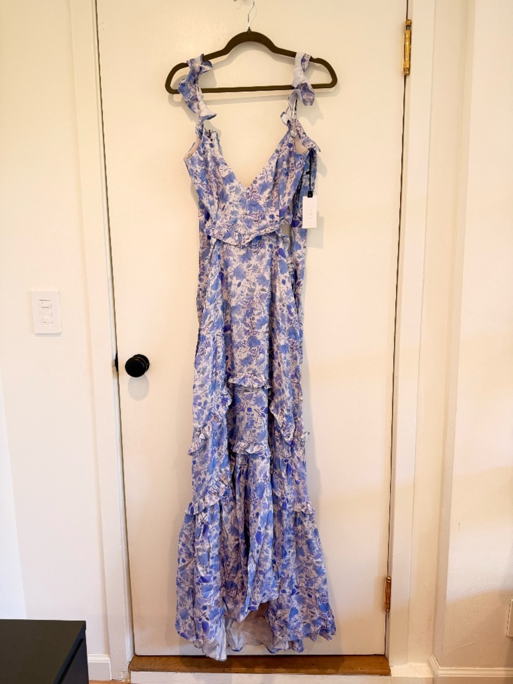 ASTR The Label Blue Floral Ruffle Tiered Maxi Dress L NWT